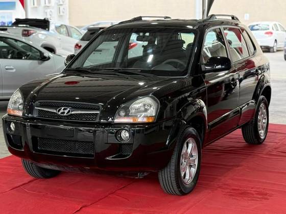 HYUNDAI TUCSON 2.0 MPFI GLS 16V 143CV 2WD GASOLINA 4P AUTOMÁTICO